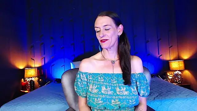 LeanaMature online show from 4, 1, 2025