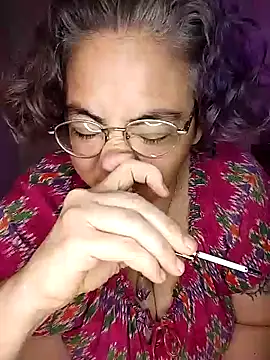 GraceHenderson online show from 6, 12, 2024