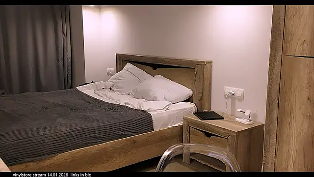 vinylstore online show from 14, 1, 2026