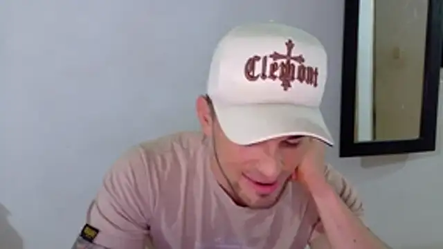 Snapshot of Sexy_Alejandro_ chatting on 21, 11, 2025 Sexy Alejandro online show from 21, 11, 2025