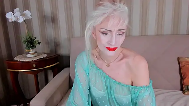 Rita Farel online show from 6, 2, 2025