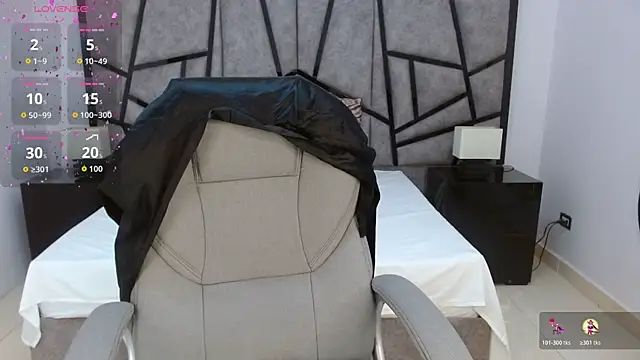 Snapshot of adhara_cortez chatting on 7, 3, 2026 adhara cortez online show from 7, 3, 2026