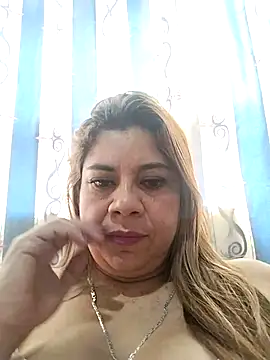 Laura-Hernandez online show from 21, 9, 2025