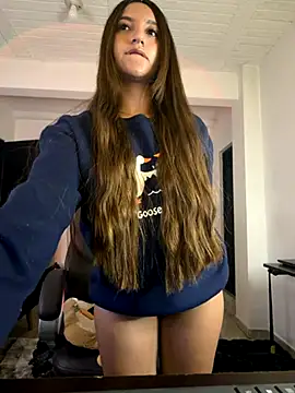 Snapshot of aly_golden_ chatting on 19, 11, 2025 aly golden online show from 19, 11, 2025