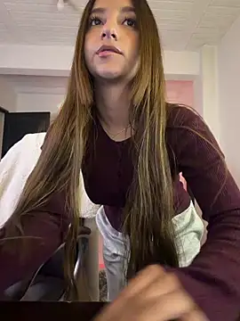 Snapshot of aly_golden_ chatting on 15, 12, 2025 aly golden online show from 15, 12, 2025