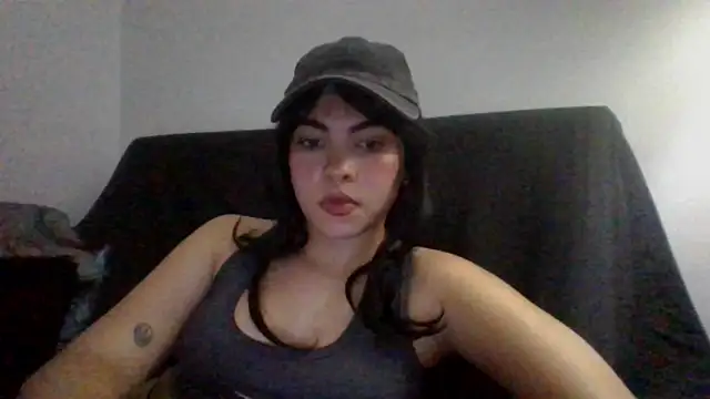 Snapshot of Kiri_Cutee chatting on 5, 1, 2025 Kiri Cutee online show from 5, 1, 2025