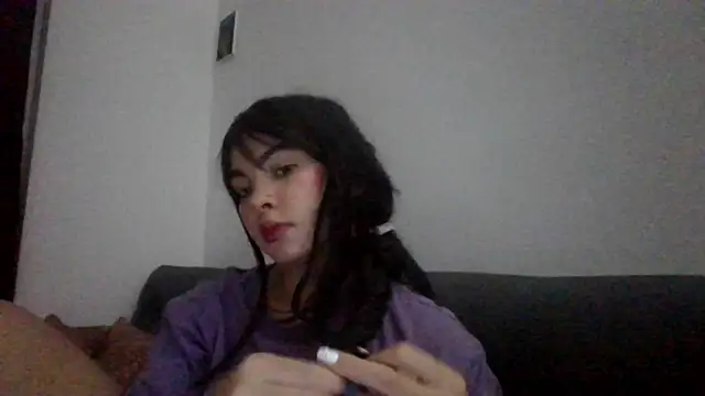 Snapshot of Kiri_Cutee chatting on 16, 1, 2025 Kiri Cutee online show from 16, 1, 2025