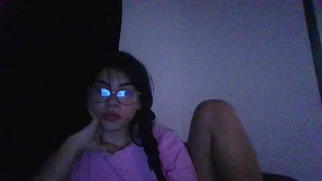 Snapshot of Kiri_Cutee chatting on 7, 2, 2025 Kiri Cutee online show from 7, 2, 2025