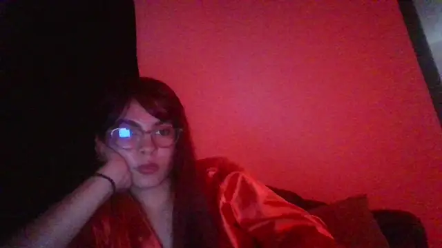 Snapshot of Kiri_Cutee chatting on 10, 2, 2025 Kiri Cutee online show from 10, 2, 2025