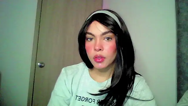 Snapshot of Kiri_Cutee chatting on 9, 9, 2025 Kiri Cutee online show from 9, 9, 2025