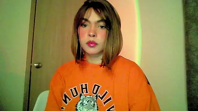 Snapshot of Kiri_Cutee chatting on 13, 9, 2025 Kiri Cutee online show from 13, 9, 2025