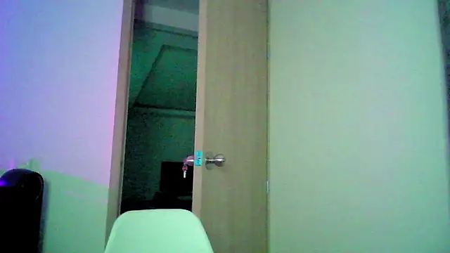 Snapshot of Kiri_Cutee chatting on 17, 9, 2025 Kiri Cutee online show from 17, 9, 2025