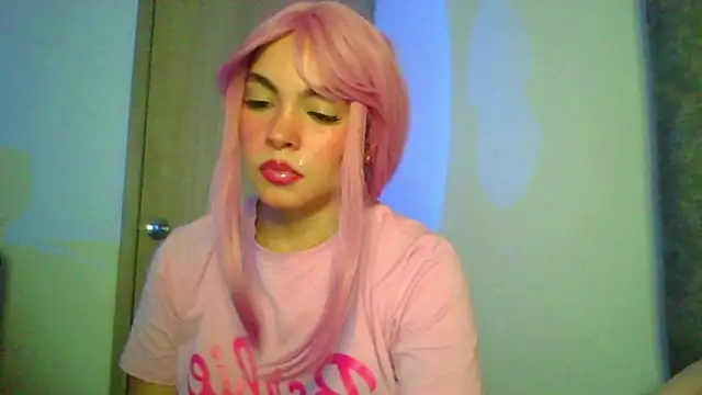 Snapshot of Kiri_Cutee chatting on 16, 10, 2025 Kiri Cutee online show from 16, 10, 2025