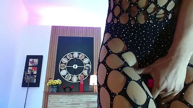 Snapshot of shantal_ray4 chatting on 19, 3, 2025 shantal ray4 online show from 19, 3, 2025