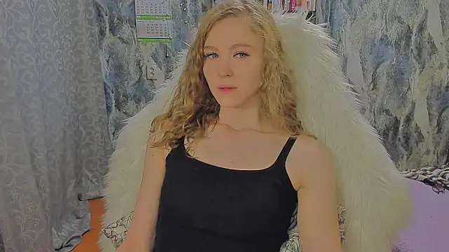 JuxxxsyBunx online show from 3, 11, 2025