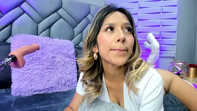 BriannaHarps online show from 25, 2, 2025