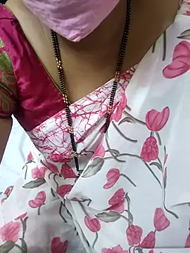 Snapshot of aliseanu chatting on 10, 11, 2025 aliseanu online show from 10, 11, 2025