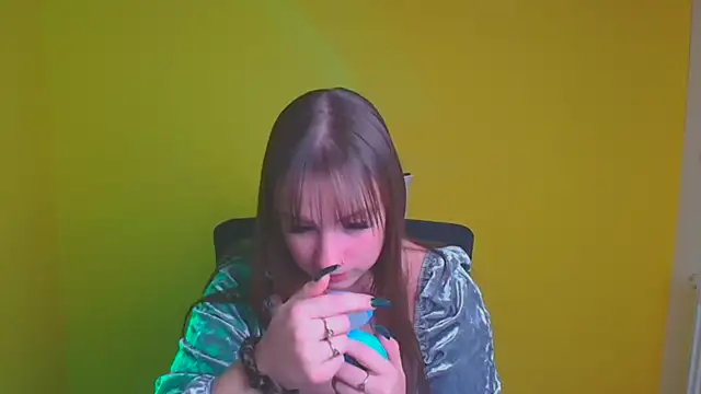 Evelina GG online show from 14, 12, 2024