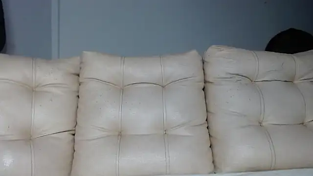 Snapshot of alexandra_lorens chatting on 29, 10, 2025 alexandra lorens online show from 29, 10, 2025