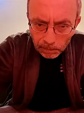 Snapshot of BesterJunge45 chatting on 8, 1, 2025 BesterJunge45 online show from 8, 1, 2025