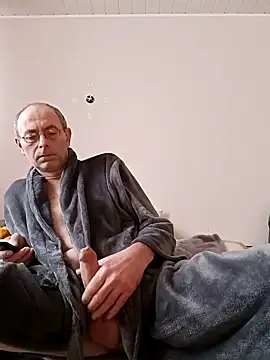 Snapshot of BesterJunge45 chatting on 11, 1, 2025 BesterJunge45 online show from 11, 1, 2025