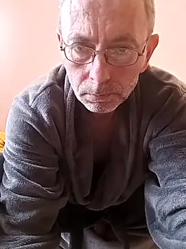 Snapshot of BesterJunge45 chatting on 18, 2, 2025 BesterJunge45 online show from 18, 2, 2025