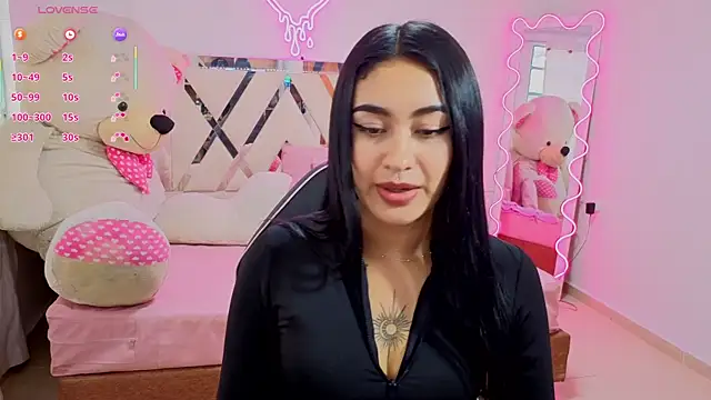 Moonshine tay online show from 17, 9, 2025