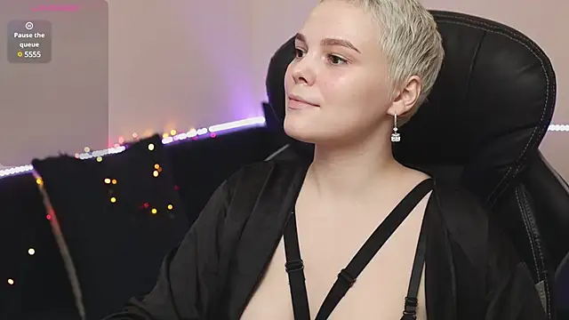 LikaBerry1 online show from 11, 12, 2024