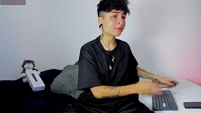 ZuryRamirez  online show from 25, 12, 2024