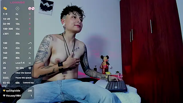 ZuryRamirez  online show from 6, 1, 2025