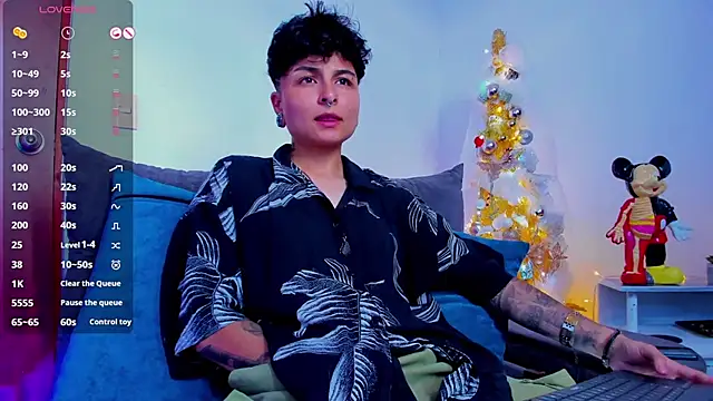 ZuryRamirez  online show from 8, 1, 2025