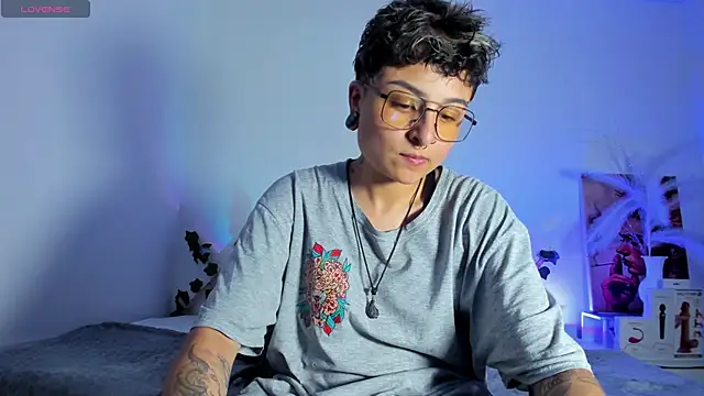 ZuryRamirez  online show from 10, 3, 2025