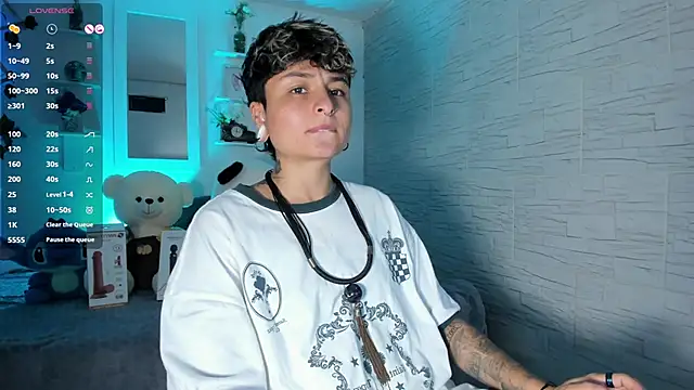 ZuryRamirez  online show from 4, 10, 2025