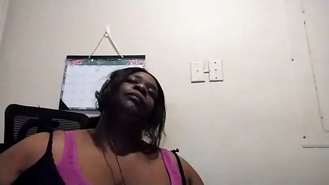 whitwhit86 online show from 12, 4, 2026