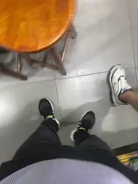 Snapshot of Hjsjsjsjjd chatting on 16, 10, 2025 Hjsjsjsjjd online show from 16, 10, 2025