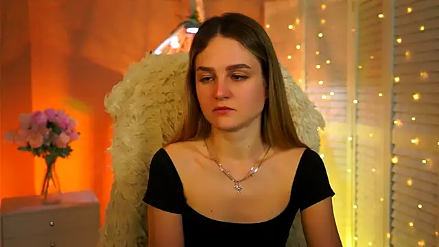 Snapshot of DeboraLarson chatting on 13, 2, 2026 DeboraLarson online show from 13, 2, 2026