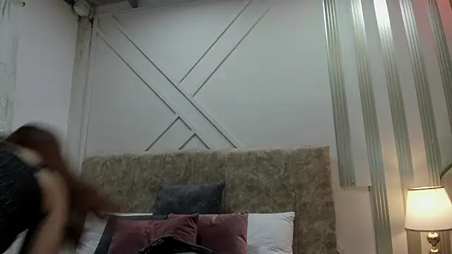 ashley  foxx  online show from 4, 10, 2025