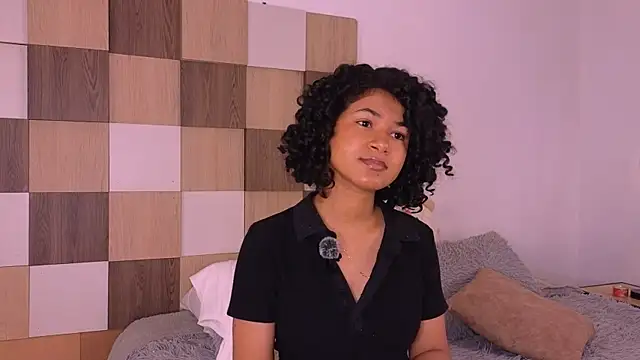 Snapshot of Adele_Carter_ chatting on 14, 12, 2025 Adele Carter online show from 14, 12, 2025