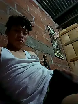 Snapshot of kgmc2 chatting on 5, 1, 2025 kgmc2 online show from 5, 1, 2025