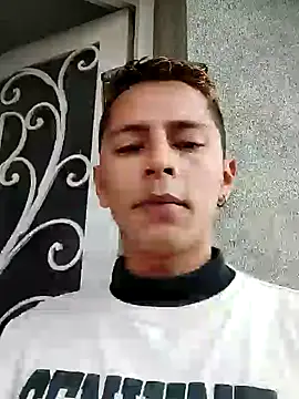 Snapshot of Mia_queenOfBlowjob chatting on 14, 12, 2024 Mia queenOfBlowjob online show from 14, 12, 2024