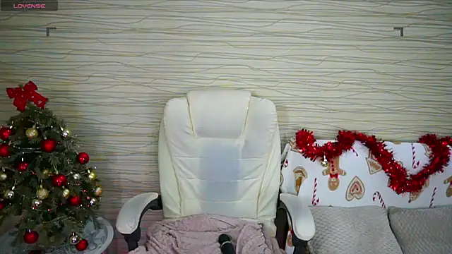 Snapshot of Ashley_S chatting on 21, 12, 2024 Ashley S online show from 21, 12, 2024