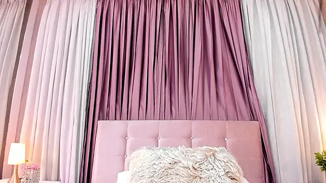 Snapshot of Allison-Bell1 chatting on 26, 12, 2024 Allison-Bell1 online show from 26, 12, 2024