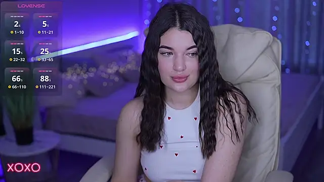 Snapshot of YourLolaBunny chatting on 22, 11, 2025 YourLolaBunny online show from 22, 11, 2025