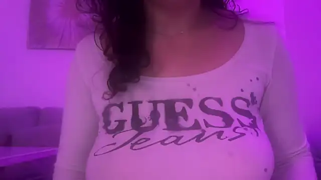 Snapshot of Serena_4you chatting on 21, 10, 2025 Serena 4you online show from 21, 10, 2025