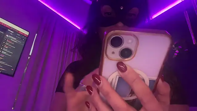 Snapshot of Serena_4you chatting on 25, 10, 2025 Serena 4you online show from 25, 10, 2025