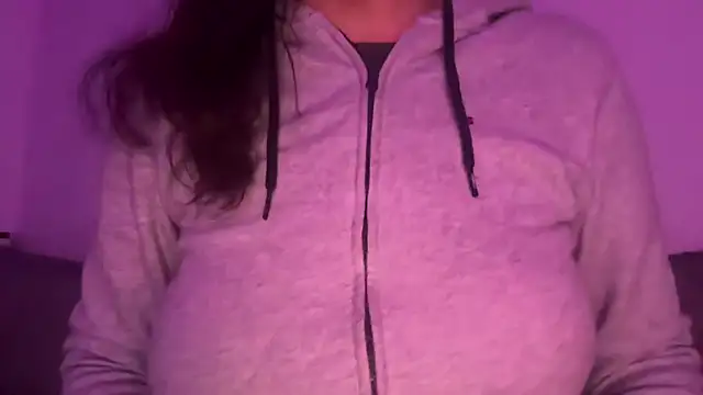 Snapshot of Serena_4you chatting on 12, 11, 2025 Serena 4you online show from 12, 11, 2025