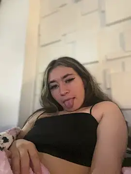 Sophie LS online show from 5, 3, 2025