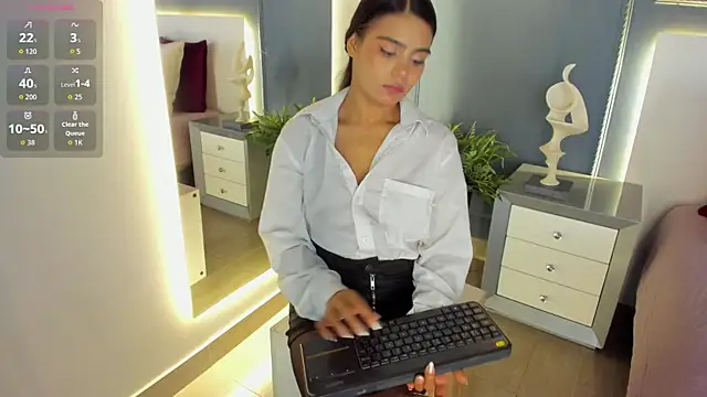 IvyEllis online show from 5, 11, 2025