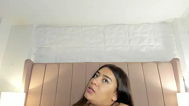 MollyBigBoobs12 online show from 28, 1, 2025