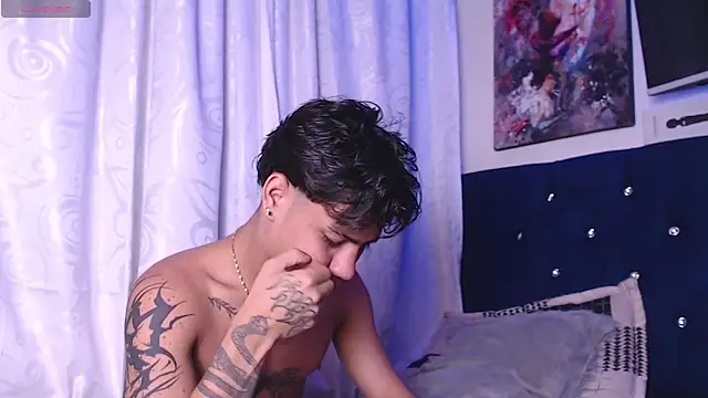 Sexys Boys Hot1 online show from 4, 12, 2025